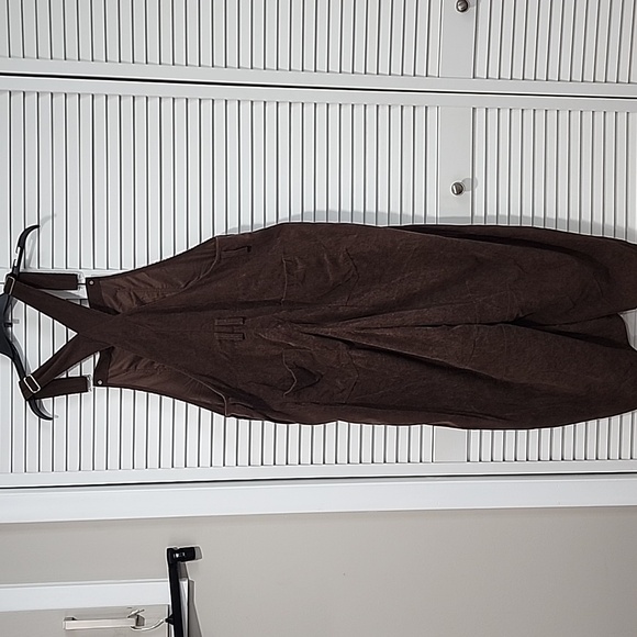 Women's Oversized Brown Corduroy Overalls. Adjustable Straps. OS - Picture 6 of 13